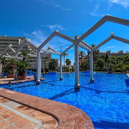 Benal Beach, Luxury Sea & Mountain View Beachside 1 Bedroom Apartment Benalmádena Dış mekan fotoğraf