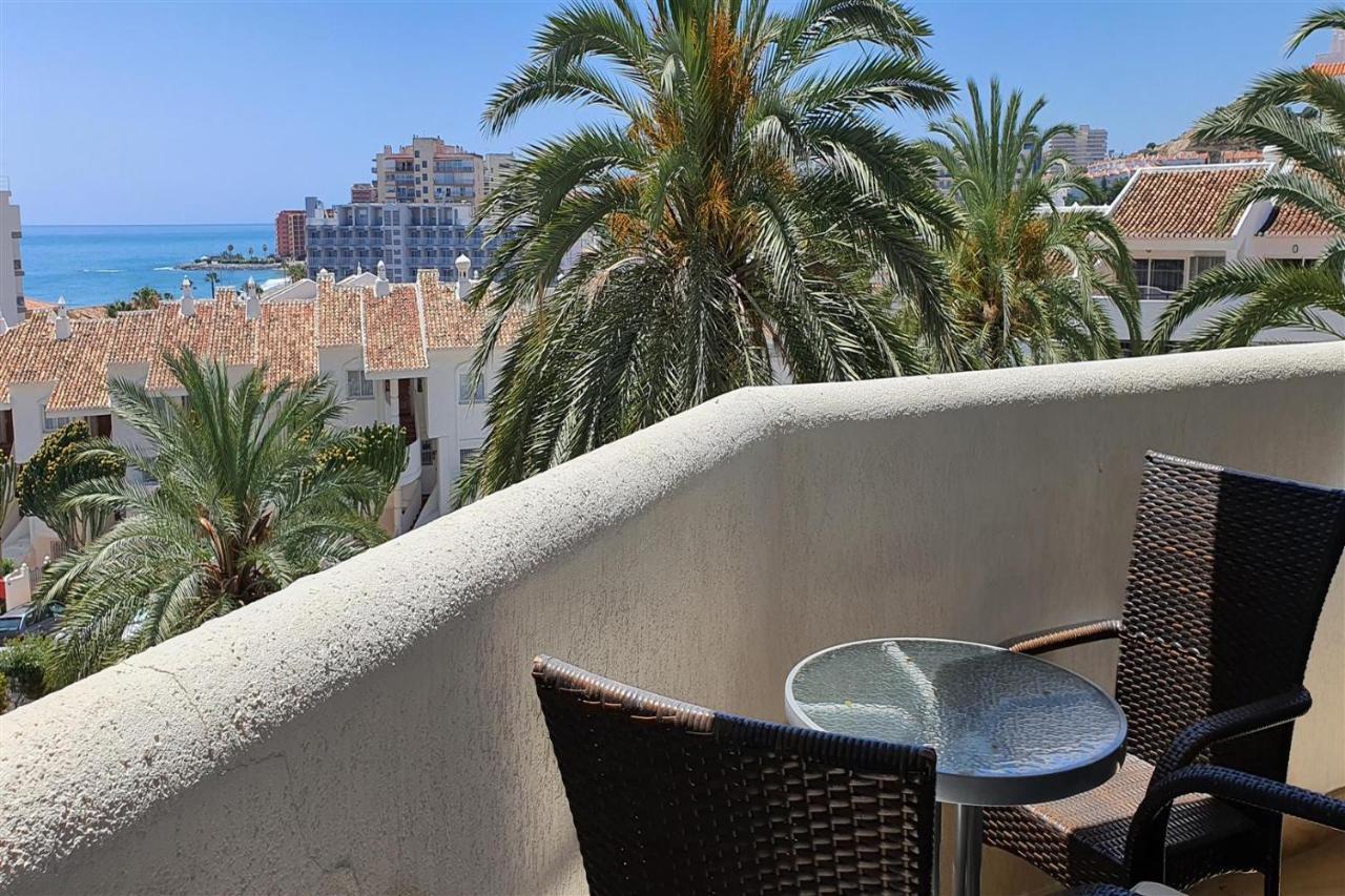 Benal Beach, Luxury Sea & Mountain View Beachside 1 Bedroom Apartment Benalmádena Dış mekan fotoğraf