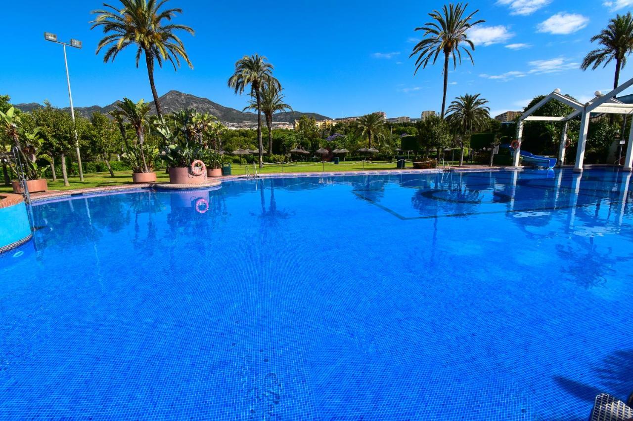 Benal Beach, Luxury Sea & Mountain View Beachside 1 Bedroom Apartment Benalmádena Dış mekan fotoğraf