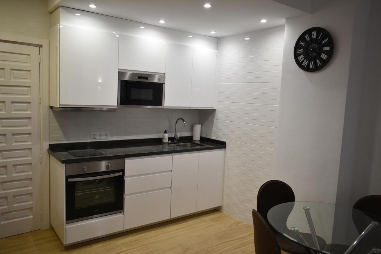 Benal Beach, Luxury Sea & Mountain View Beachside 1 Bedroom Apartment Benalmádena Dış mekan fotoğraf