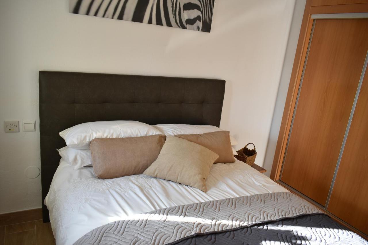 Benal Beach, Luxury Sea & Mountain View Beachside 1 Bedroom Apartment Benalmádena Dış mekan fotoğraf
