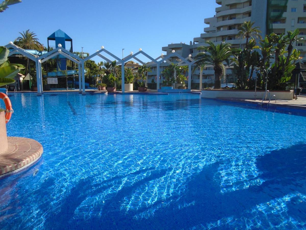 Benal Beach, Luxury Sea & Mountain View Beachside 1 Bedroom Apartment Benalmádena Dış mekan fotoğraf